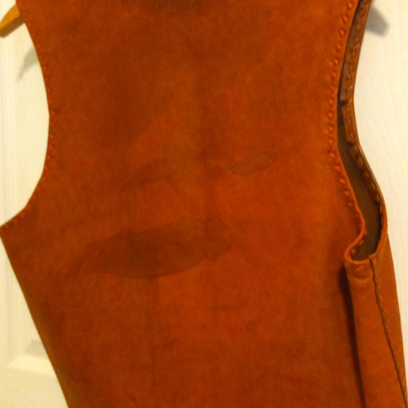 LEATHER VEST - Picture 7 of 11